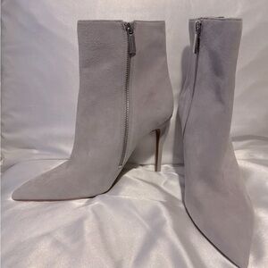 New Micheal Kors Grey High Boots